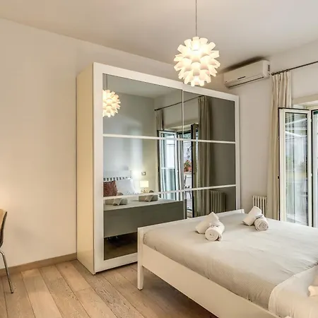 Santa Croce With Private Terrace Appartement Rome