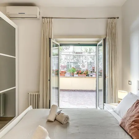 Santa Croce With Private Terrace Rome